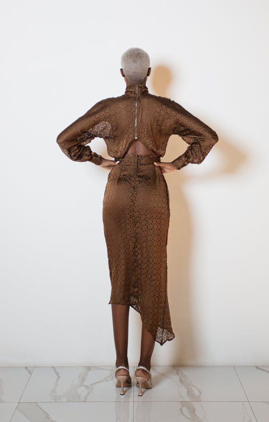 Robe Brune Élégance
