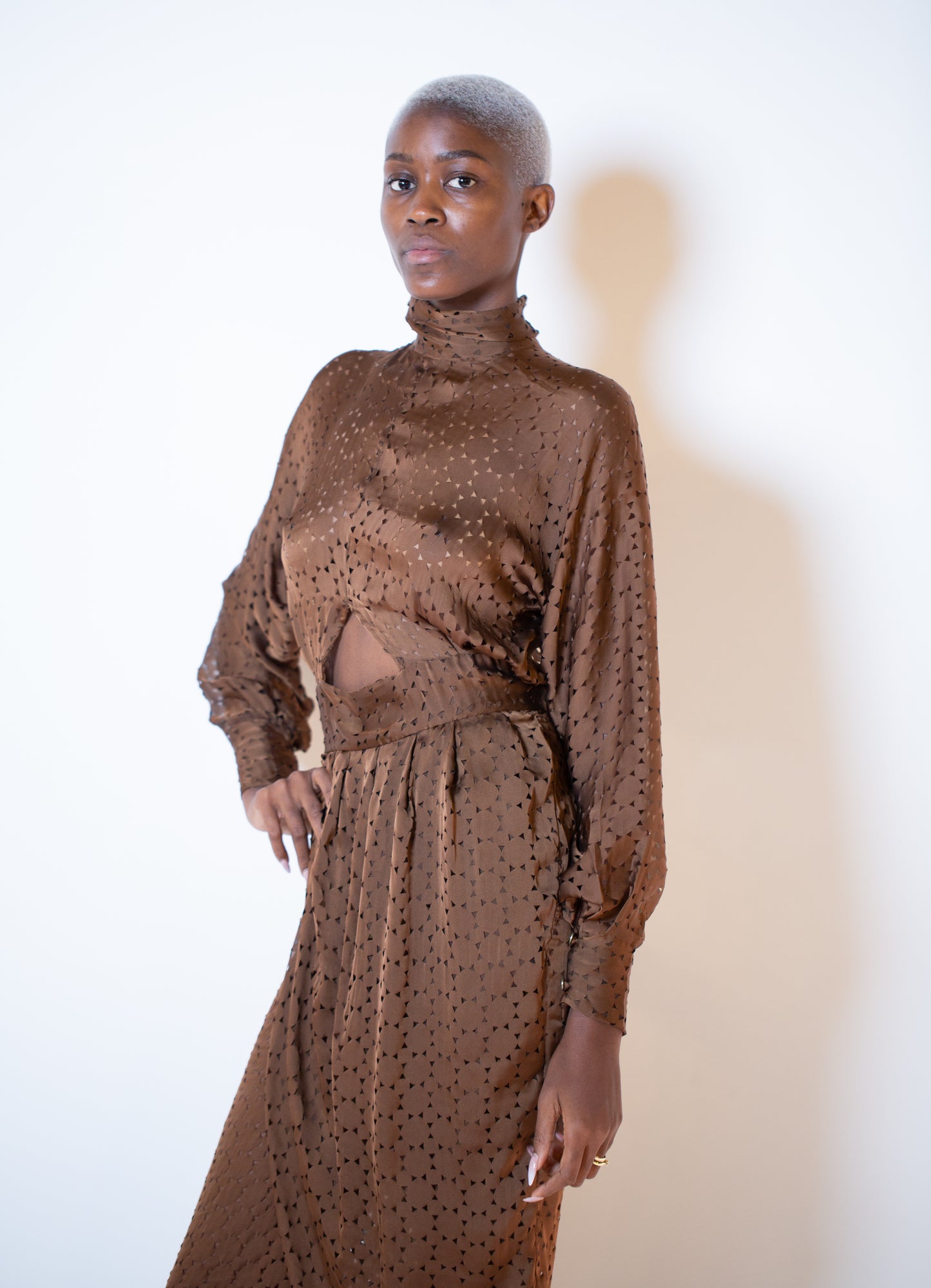 Robe Brune Élégance